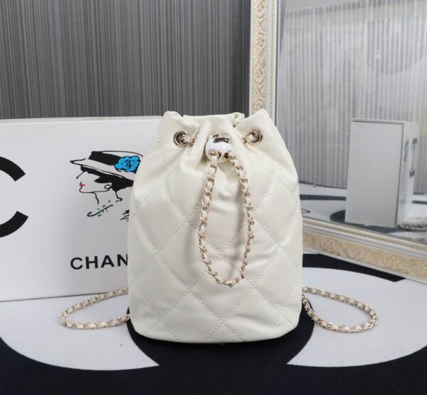 New Collection Chanel Bag 652