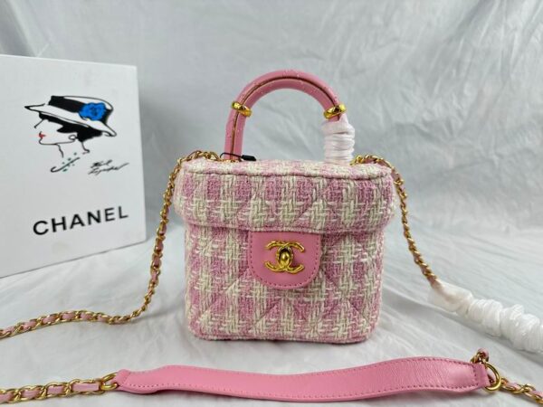 New Collection Chanel Bag 679