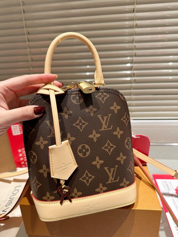 New Collection LV Bag 1579