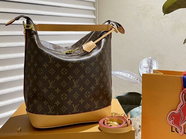 New Collection LV Bag 1550