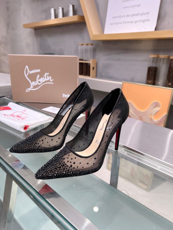 New Collection Christian Louboutin Shoes 008