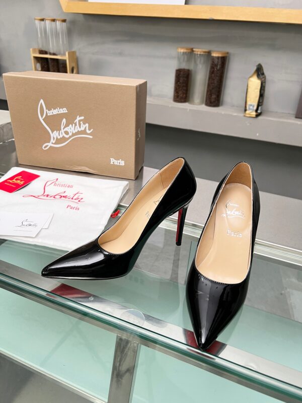 New Collection Christian Louboutin Shoes 010