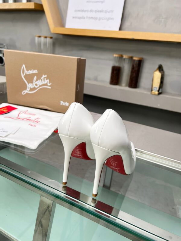 New Collection Christian Louboutin Shoes 010