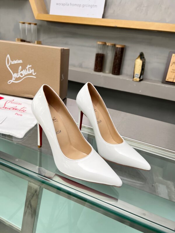 New Collection Christian Louboutin Shoes 010