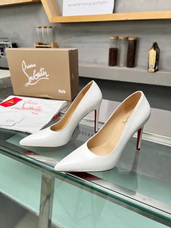 New Collection Christian Louboutin Shoes 010