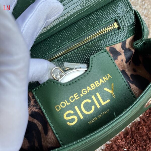 New Collection Dolce & Gabbana Bag 18