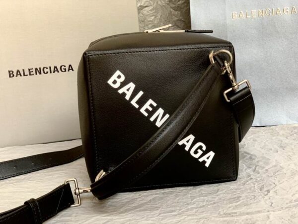 New Collection Balenciaga Bag 074