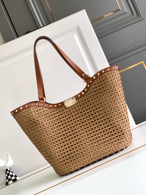 New Collection Valentino Bag 33