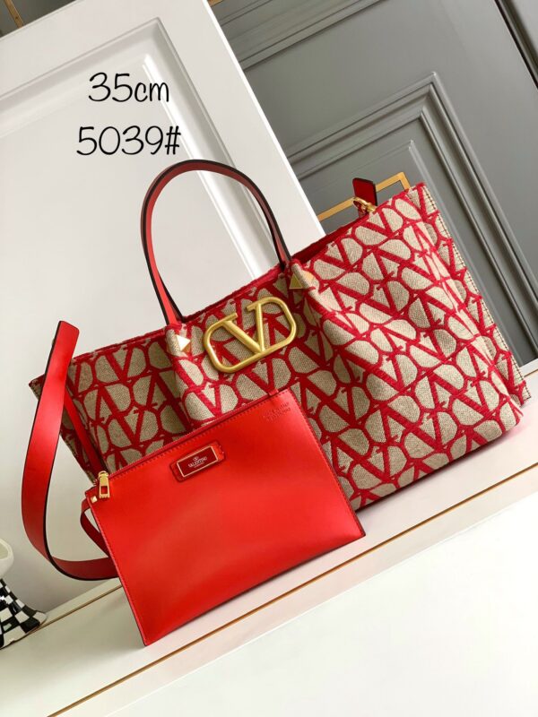 New Collection Valentino Bag 28