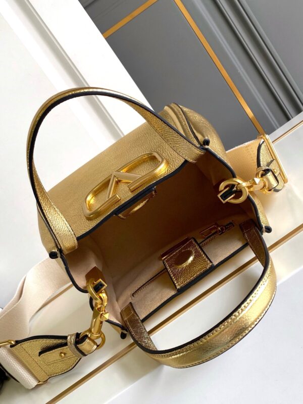 New Collection Valentino Bag 27