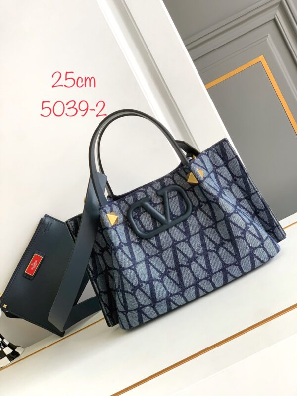 New Collection Valentino Bag 29