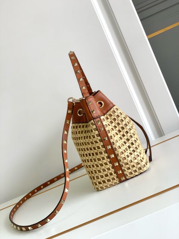 New Collection Valentino Bag 31