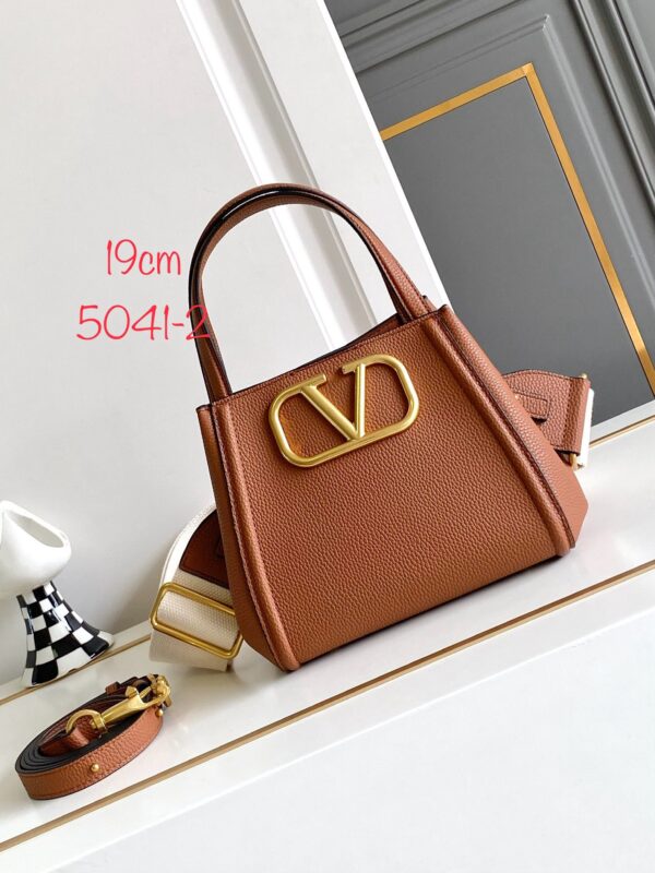 New Collection Valentino Bag 27