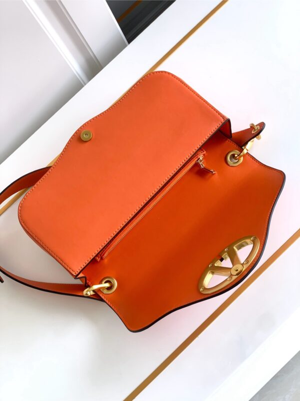 New Collection Valentino Bag 34