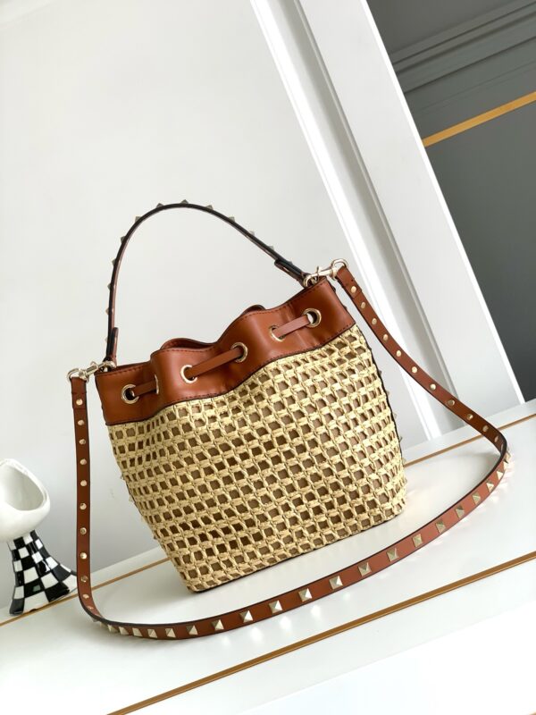 New Collection Valentino Bag 31