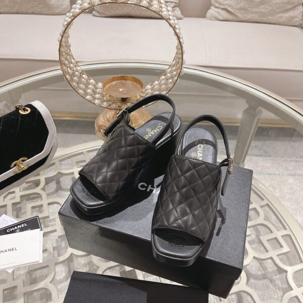 New Collection Chanel Shoes 268