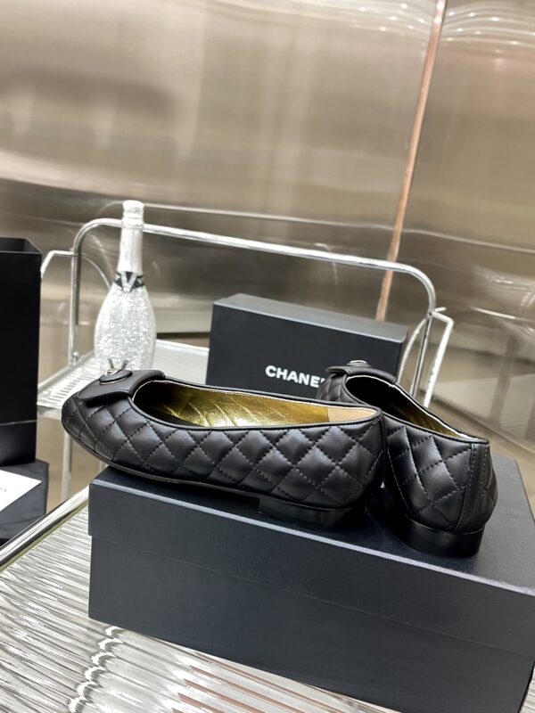 New Collection Chanel Shoes 254