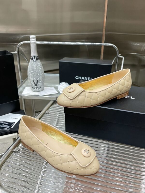 New Collection Chanel Shoes 254