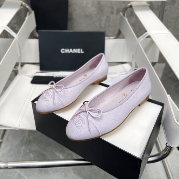 New Collection Chanel Shoes 256