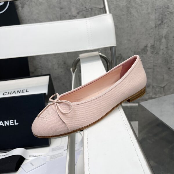 New Collection Chanel Shoes 256