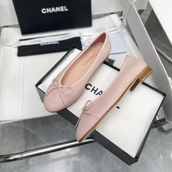 New Collection Chanel Shoes 256