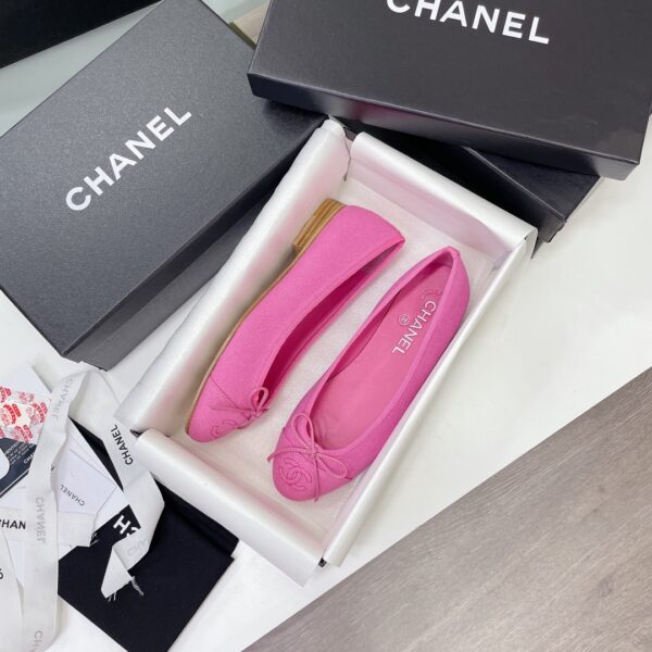 New Collection Chanel Shoes 256