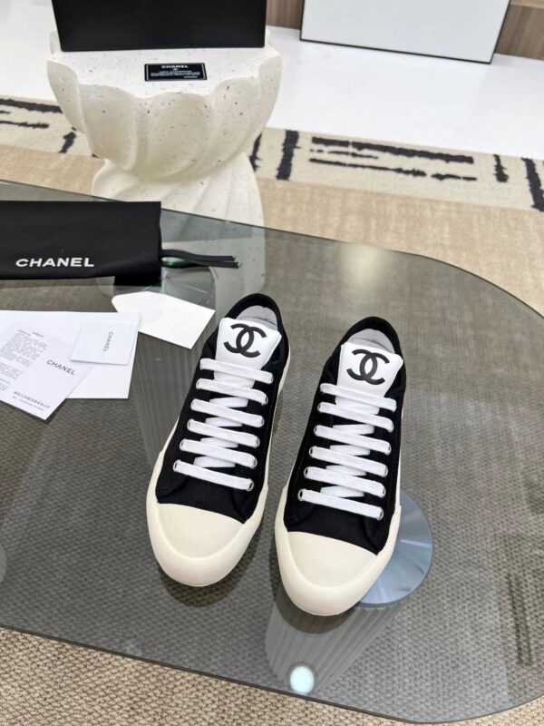 New Collection Chanel Shoes 279