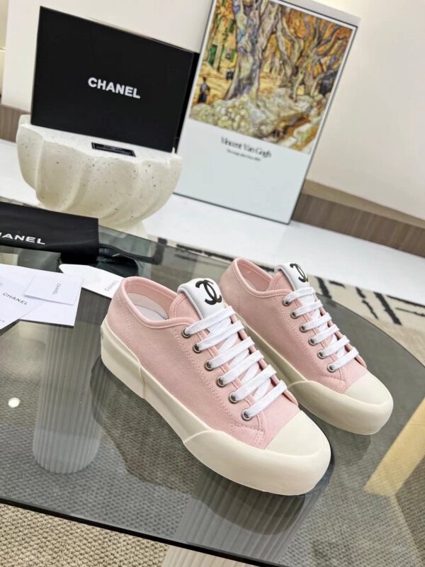 New Collection Chanel Shoes 279