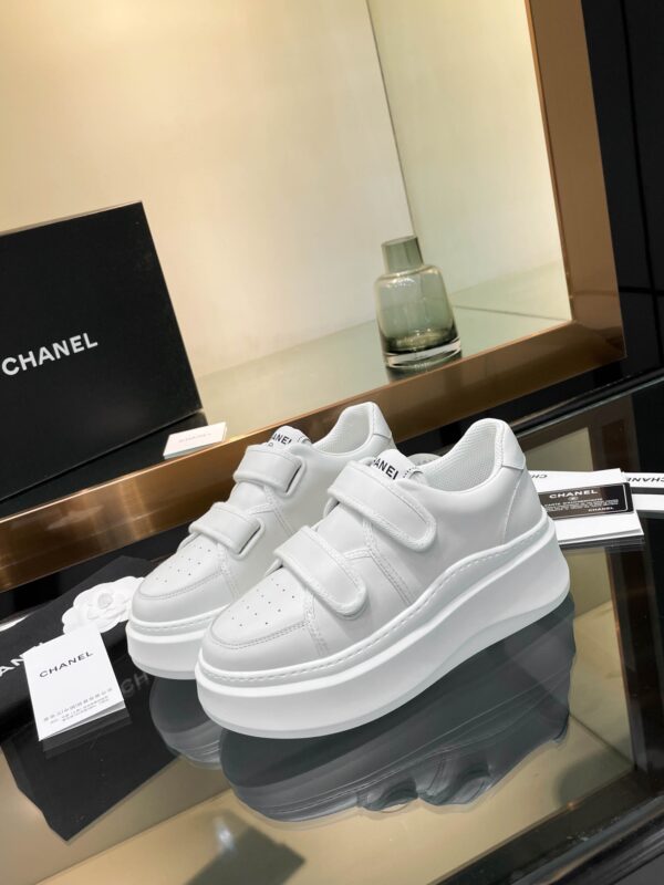 New Collection Chanel Shoes 277