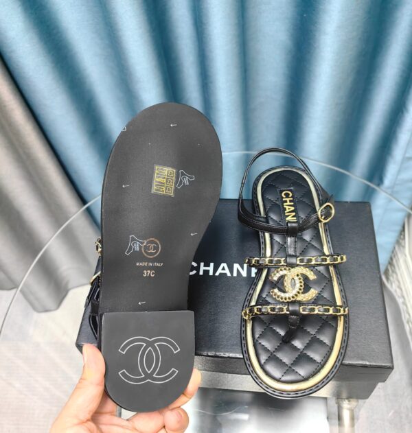 New Collection Chanel Shoes 269