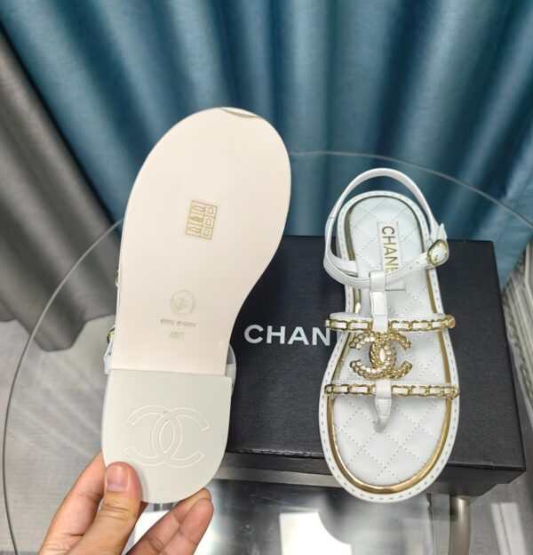 New Collection Chanel Shoes 269