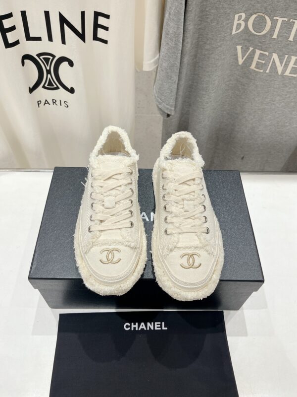 New Collection Chanel Shoes 282