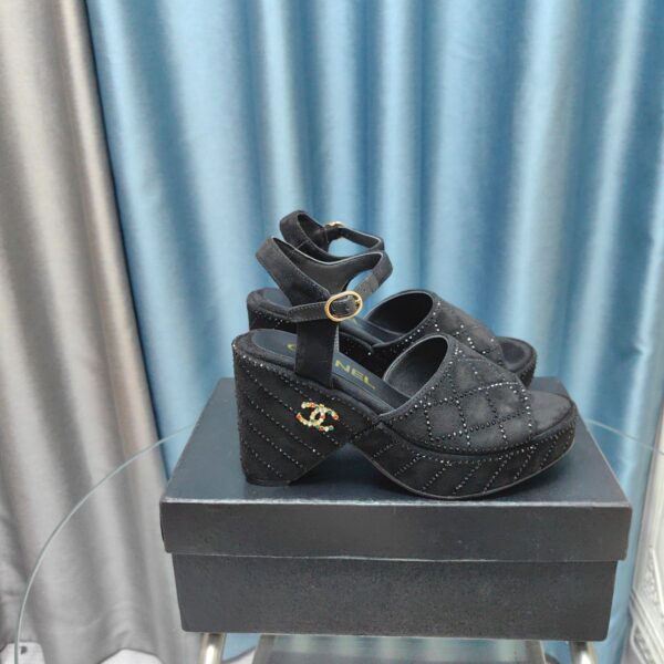 New Collection Chanel Shoes 272