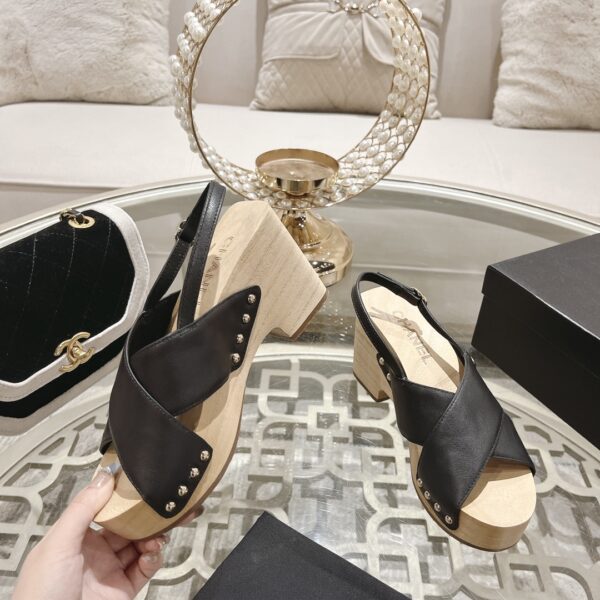 New Collection Chanel Shoes 267