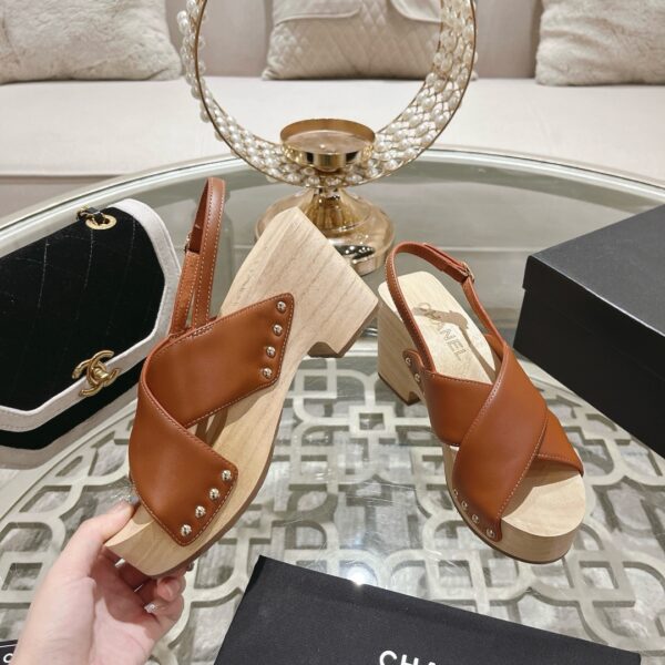 New Collection Chanel Shoes 267