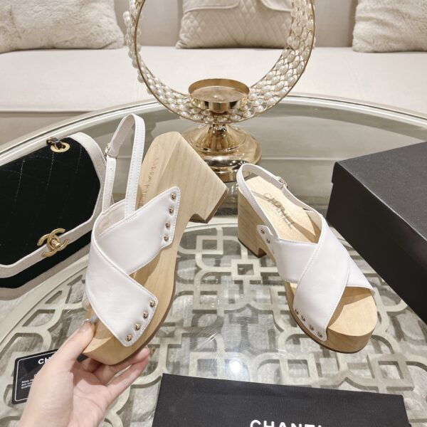 New Collection Chanel Shoes 267