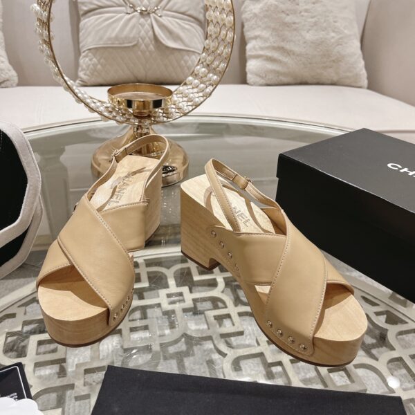 New Collection Chanel Shoes 267