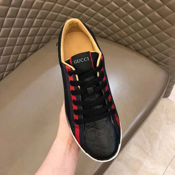 New Collection Gucci Shoes 305