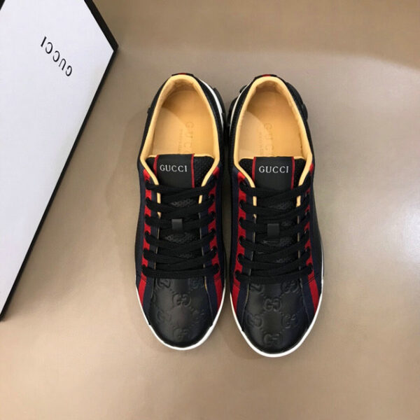 New Collection Gucci Shoes 305