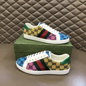 New Collection Gucci Shoes 300