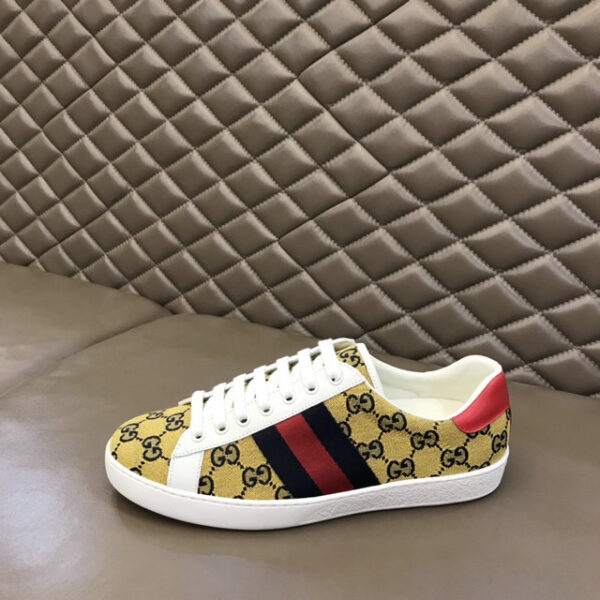 New Collection Gucci Shoes 303