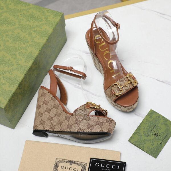 New Collection Gucci Shoes 290