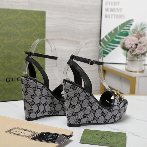 New Collection Gucci Shoes 290