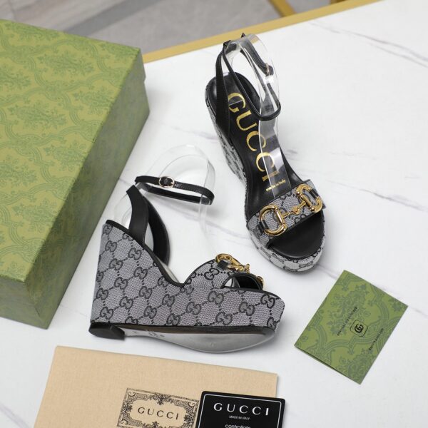 New Collection Gucci Shoes 290