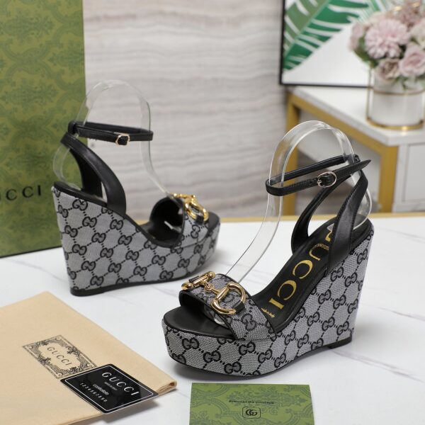 New Collection Gucci Shoes 290