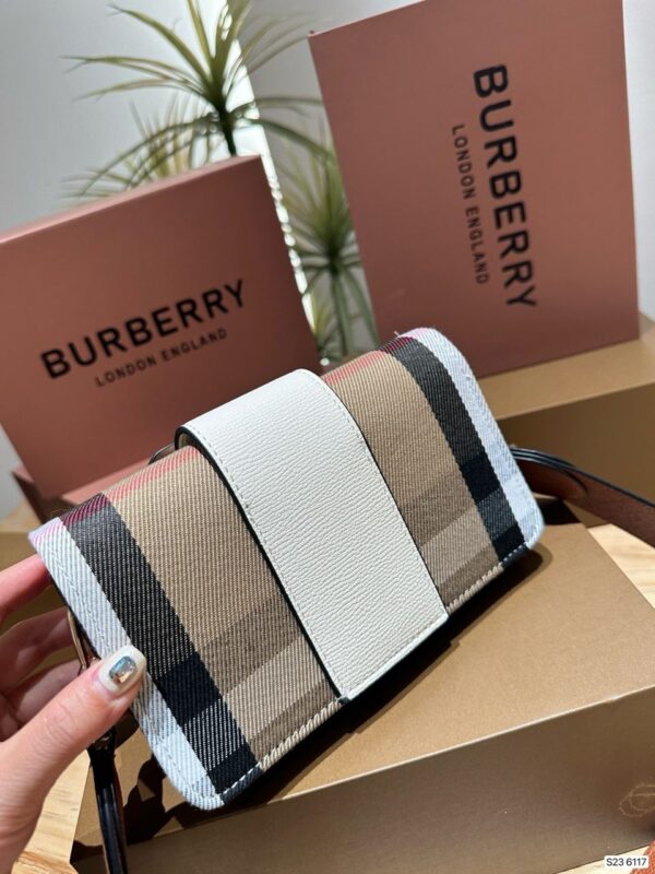 New Collection Burberry Bag 072