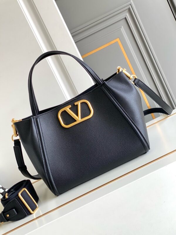 New Collection Valentino Bag 26