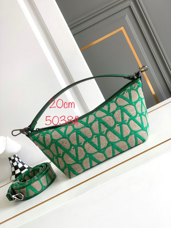 New Collection Valentino Bag 30