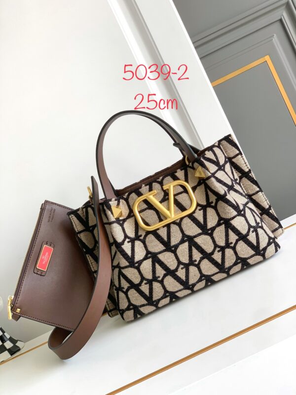 New Collection Valentino Bag 29