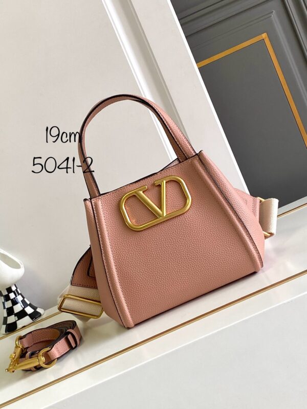 New Collection Valentino Bag 27